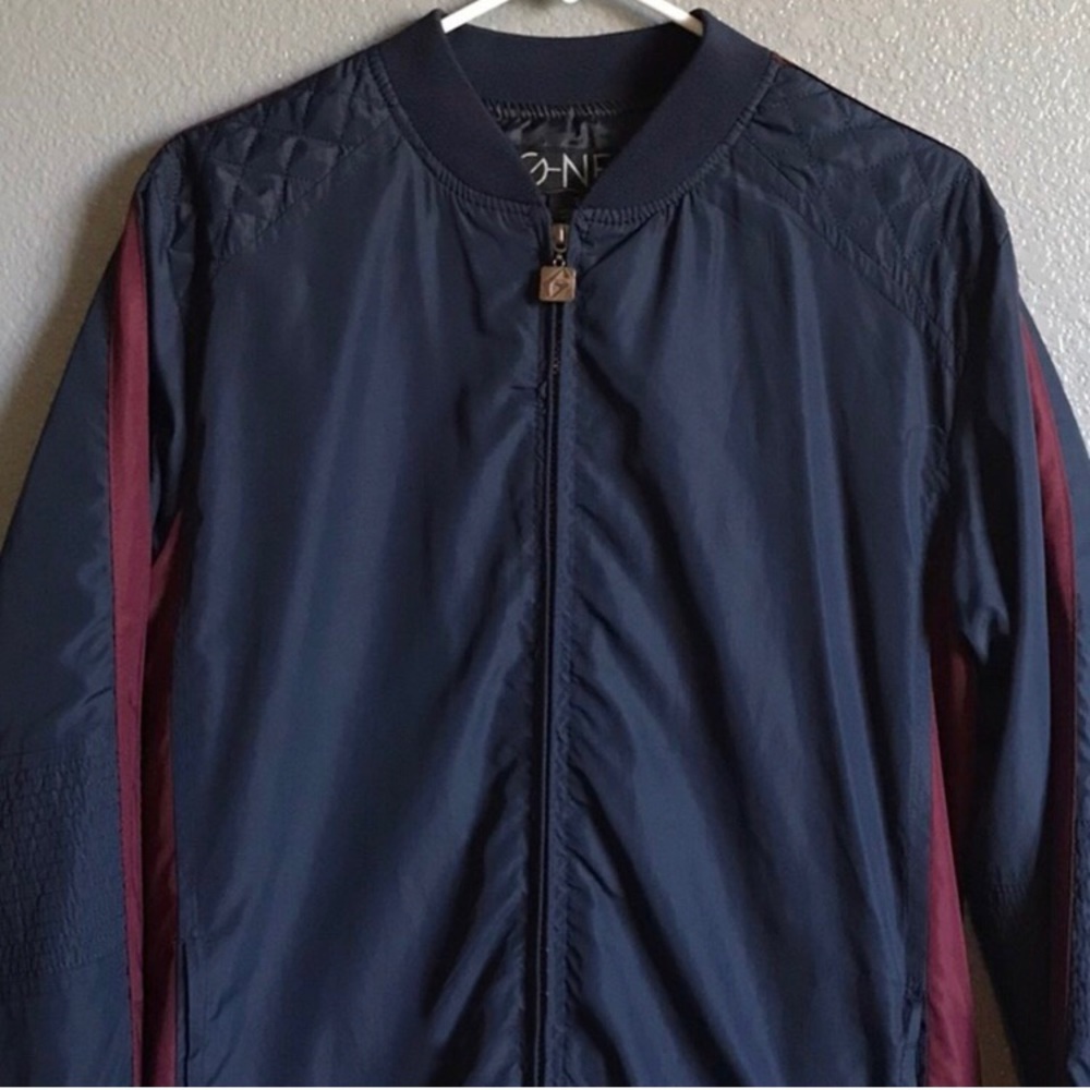 windbreaker